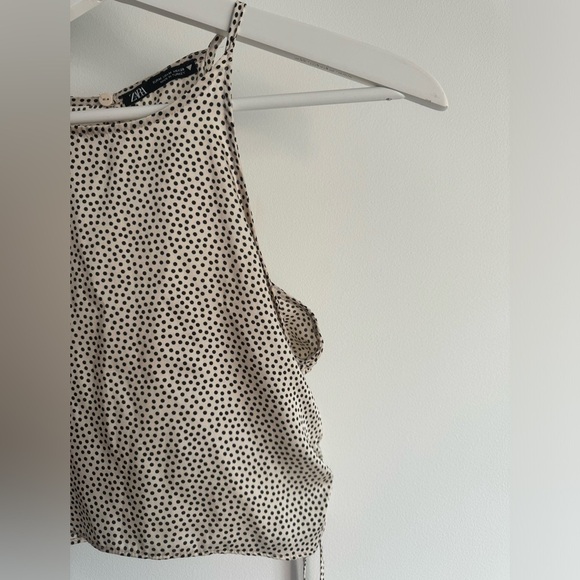 Zara beige polka dotted halter crop top with ruched drawstring detail - Picture 4 of 8